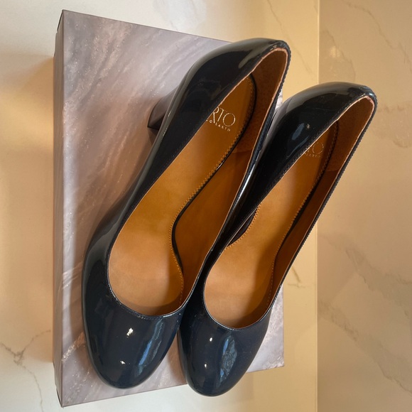 Franco Sarto Blue Patent Heels 9.5M - Picture 9 of 11